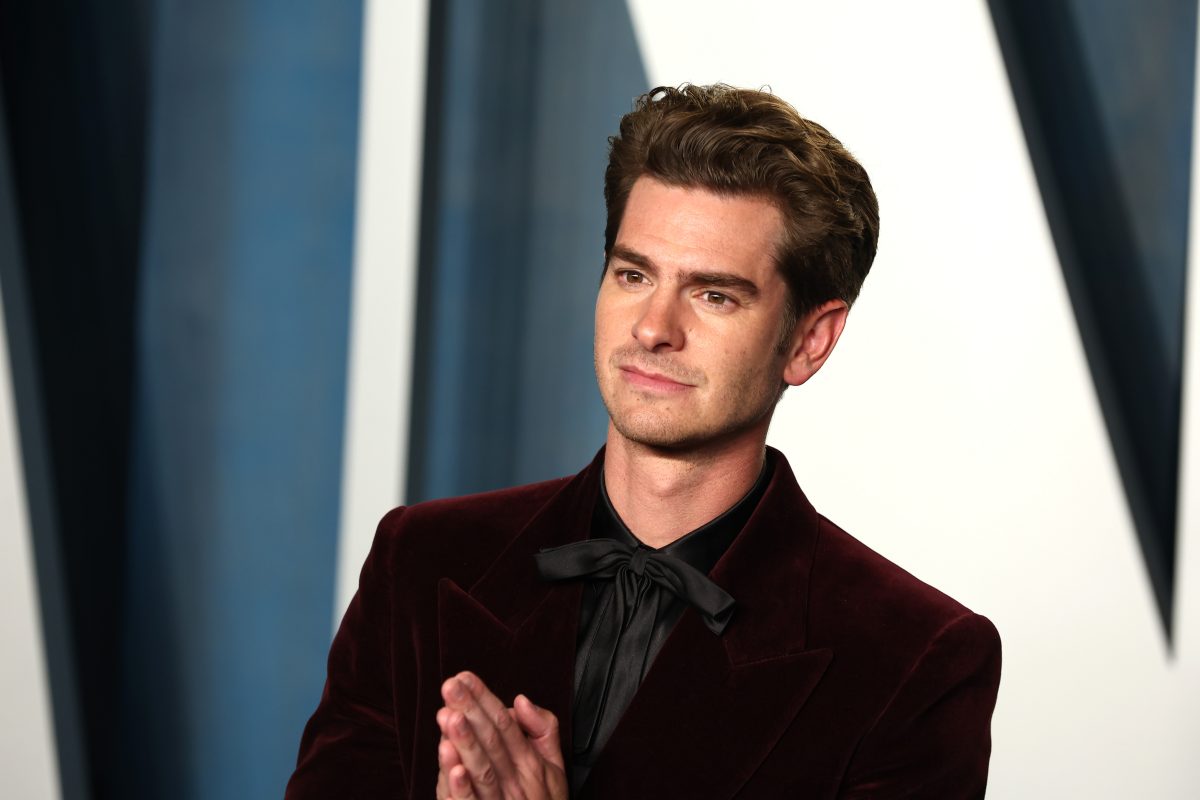 Andrew Garfield assiste à l'After Party des Oscars Vanity Fair 2022 pour célébrer les films.