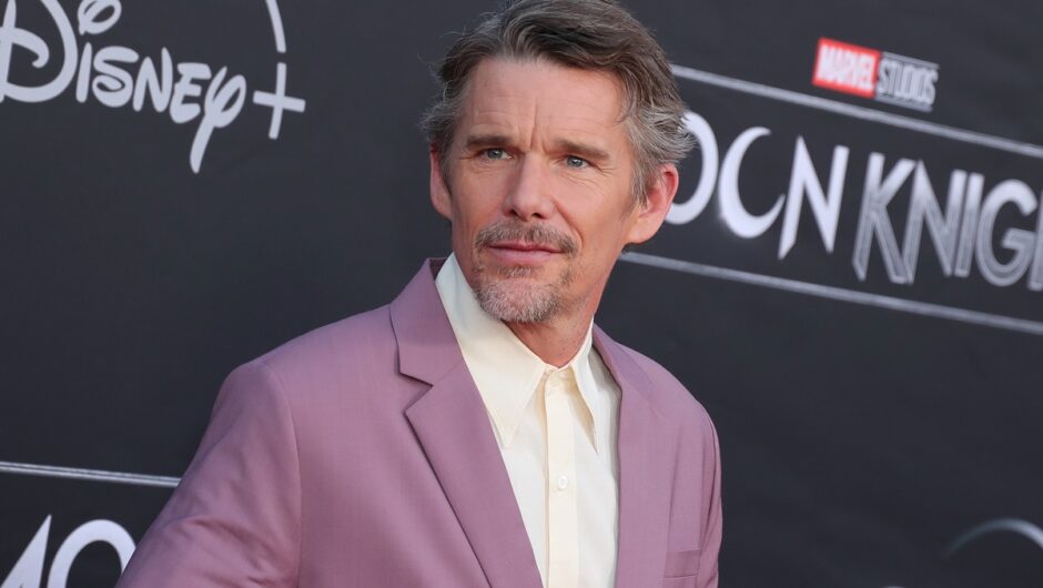 Ethan Hawke était content de ne pas avoir joué dans « Titanic » après avoir vu ce qui est arrivé à Leonardo DiCaprio
