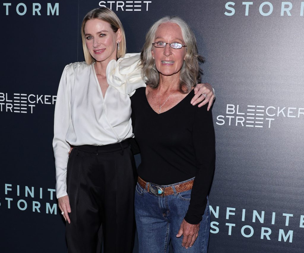 Naomi Watts et Pam Bales assistent à la projection de