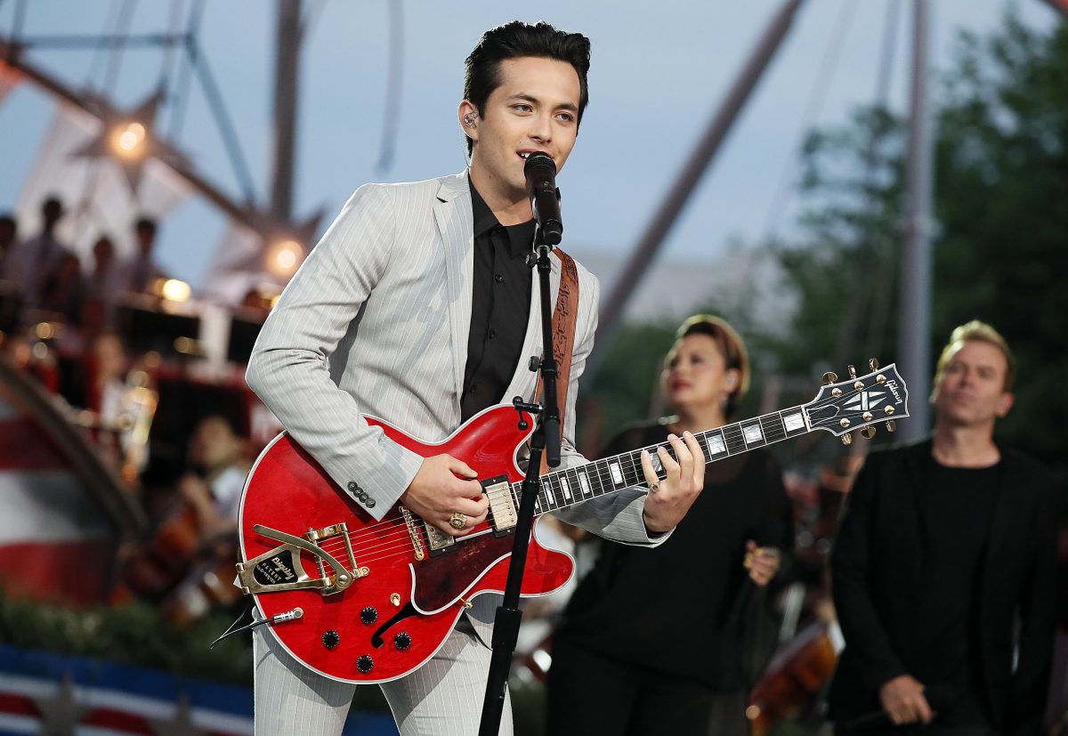 Laine Hardy, gagnante de la saison 17 d'American Idol, se produit à A Capital Fourth à Washington DC