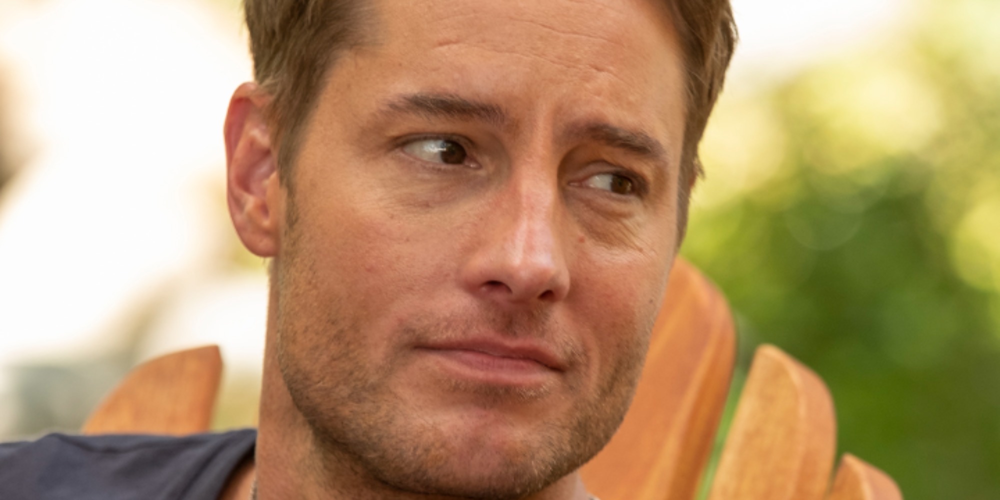 Justin Hartley sur le tournage de This Is Us.