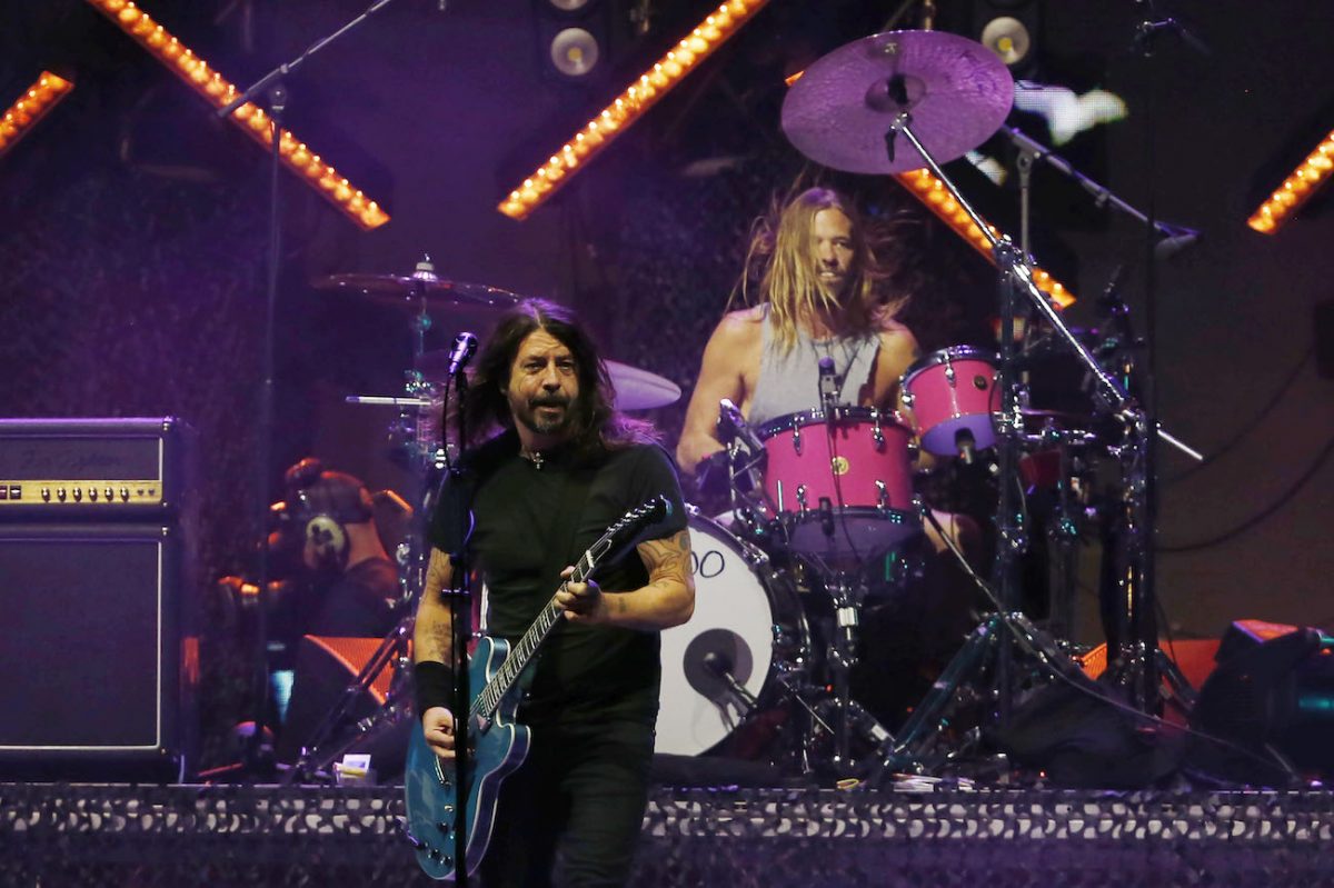 Dave Grohl et Taylor Hawkins de Foo Fighters se produisant à Lollapalooza Chili 2022.