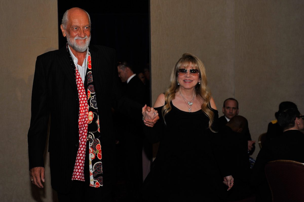 Mick Fleetwood et Stevie Nicks participant au dîner 2015 de l'USO-Metro.