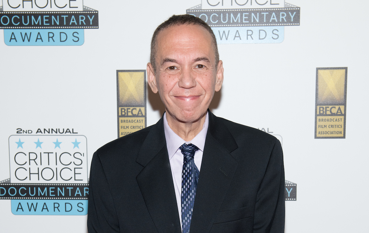Gilbert Gottfried sourit lors d'un événement.