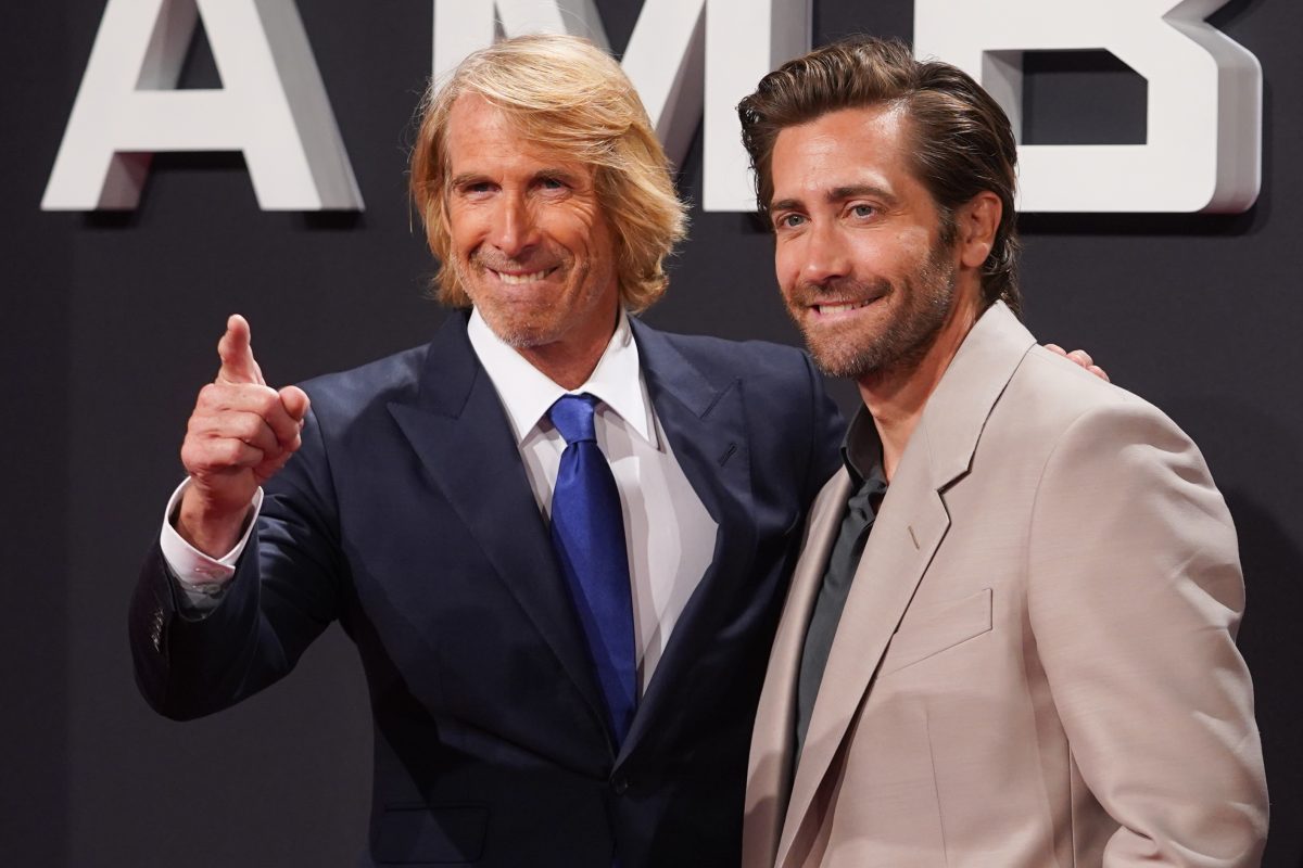Michael Bay et Jake Gyllenhaal assistent à la première du film Ambulance.