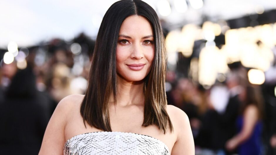 Olivia Munn célèbre son héritage vietnamien avec la première sortie au restaurant de son fils Malcolm