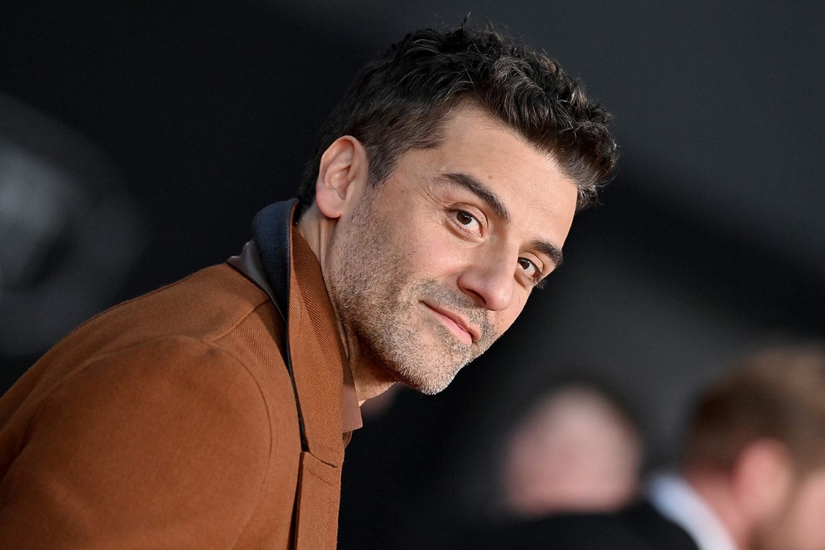 Oscar Isaac, que les fans appellent papa, assiste à la première de Moon Knight