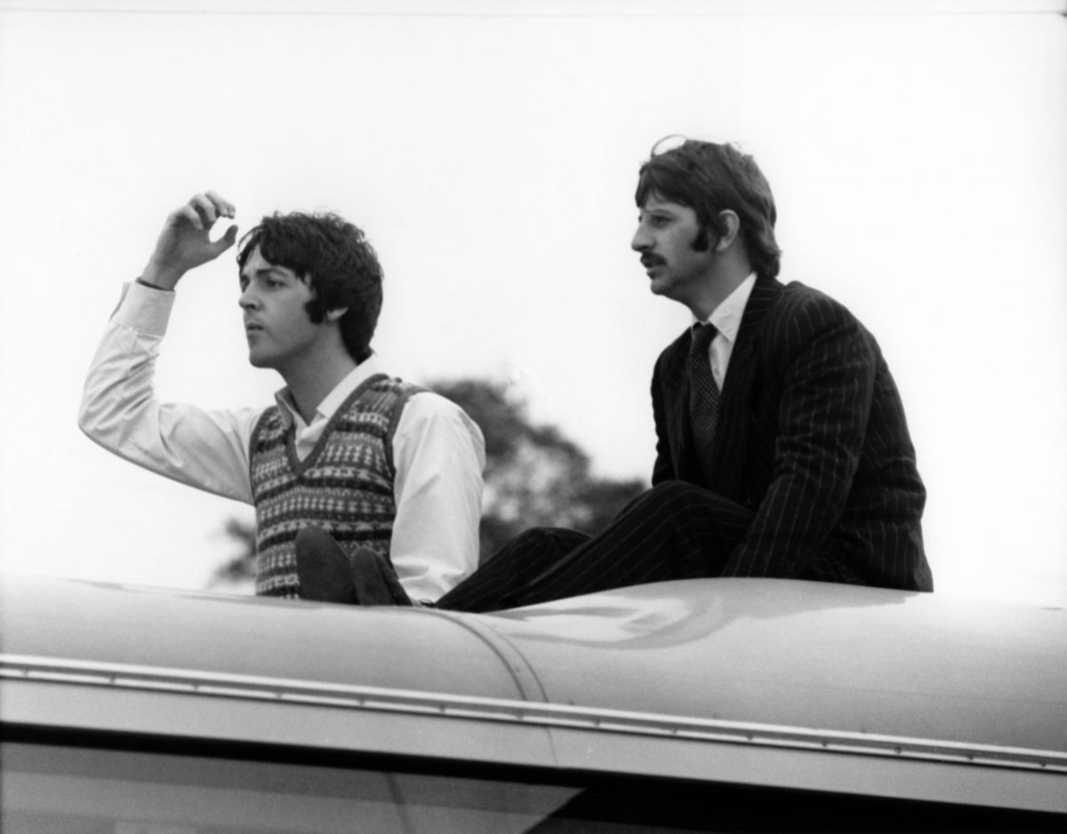 Paul McCartney et Ringo Starr du groupe rock et pop anglais The Beatles