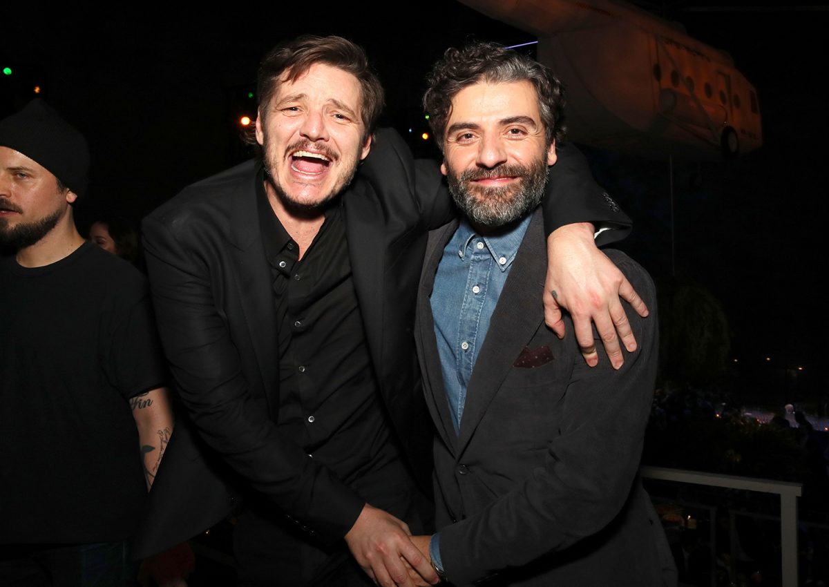 Pedro Pascal et Oscar Isaac assistent à la première de Triple frontière en 2019.