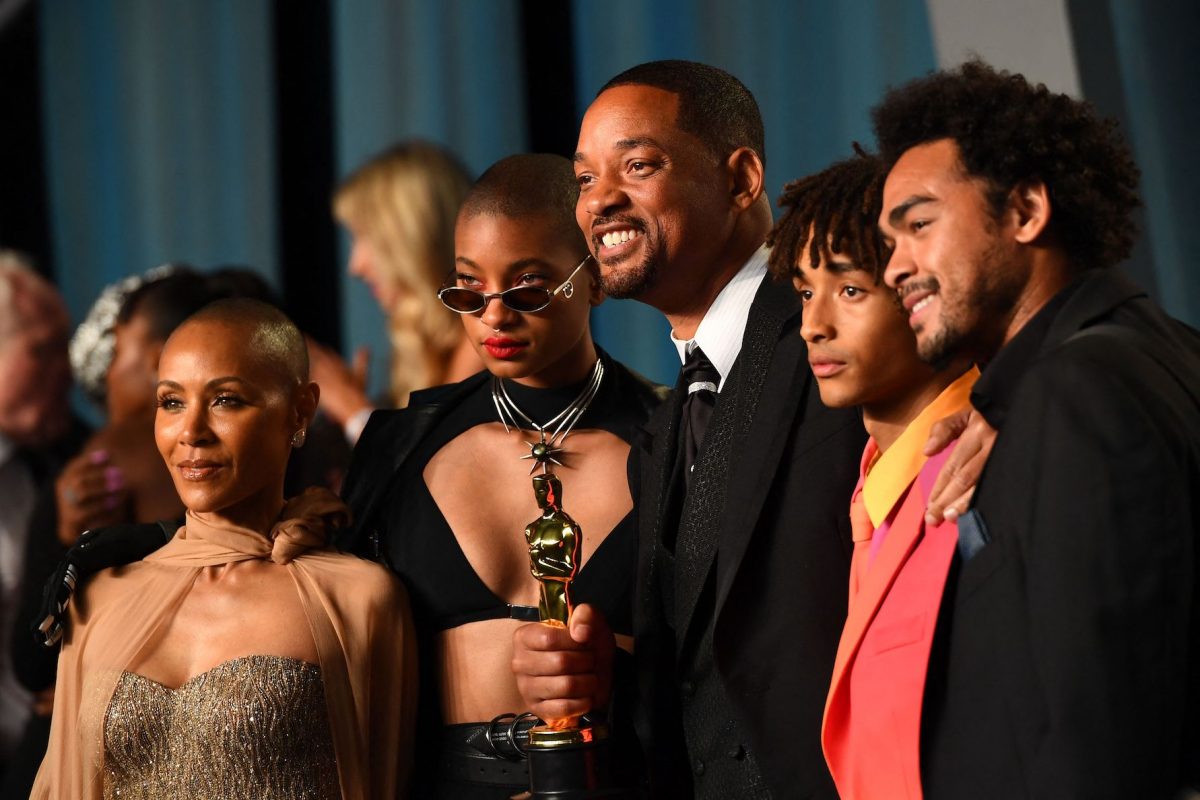 Will Smith, Jada Pinkett Smith, Willow Smith, Jaden Smith et Trey Smith réunis pour une photo aux Oscars 2022