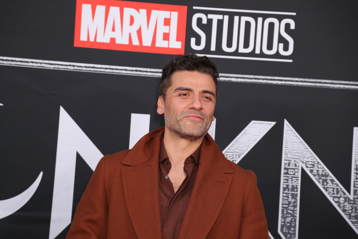 Oscar Isaac assiste à la première des épisodes 1, 2 et plus de 