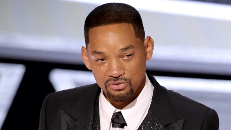 Will Smith filme en pause alors qu&rsquo;il fait face aux conséquences de sa claque aux Oscars de Chris Rock