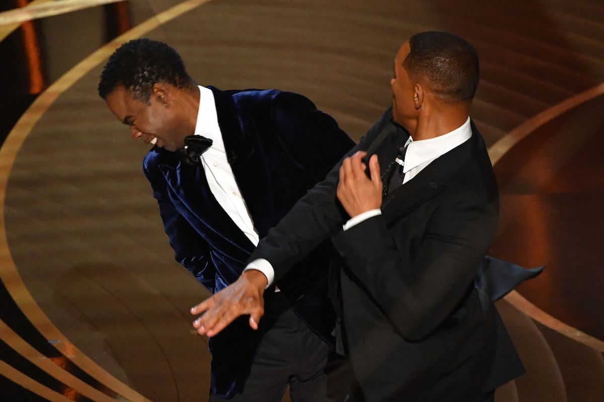 Will Smith gifle Chris Rock sur scène aux Oscars