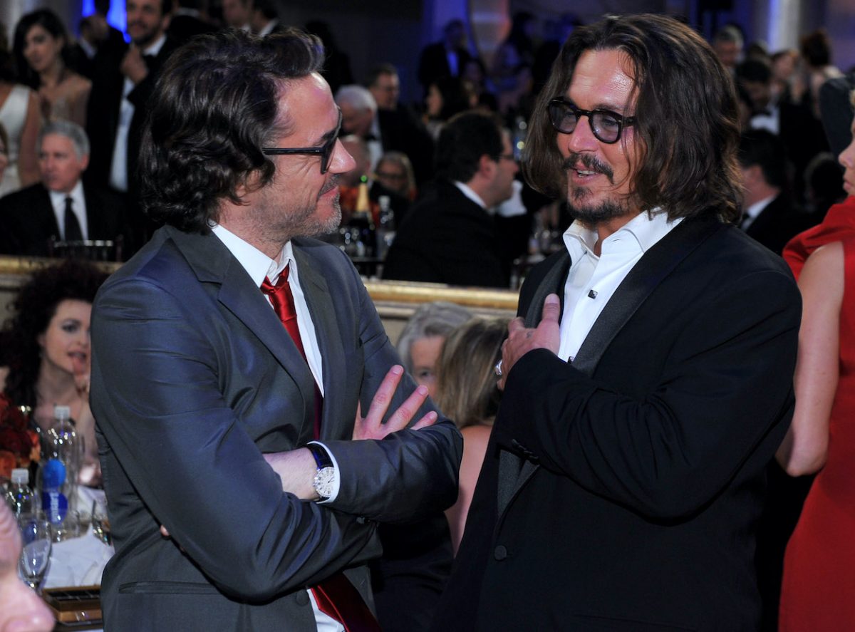 Robert Downey Jr. et Johnny Depp aux Golden Globes 2011.  Downey veut ajouter Depp au casting de 