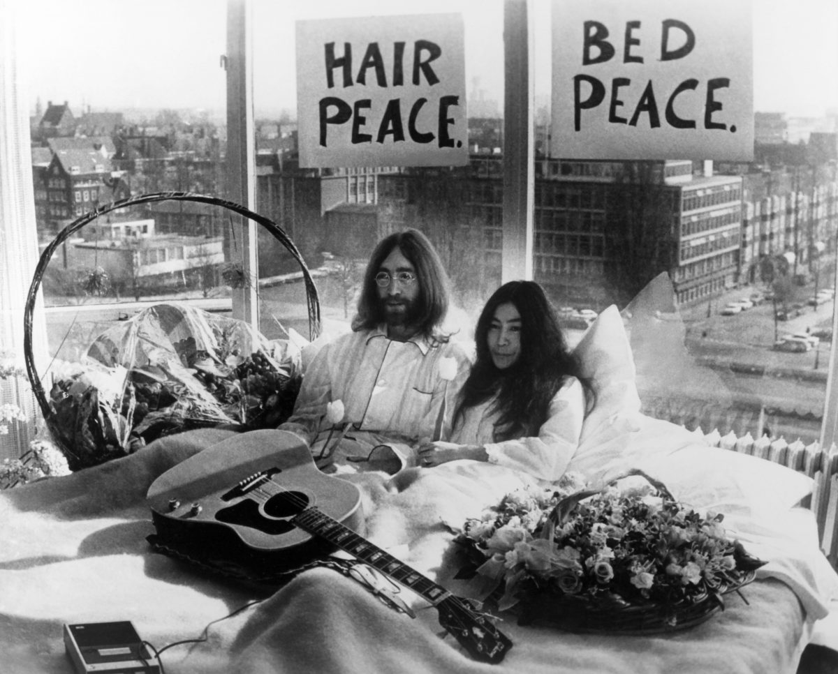 John Lennon et Yoko Ono à leur Bed-In