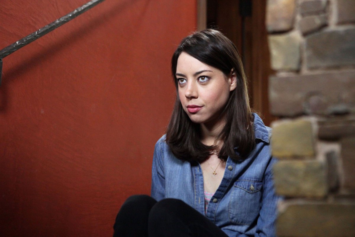 Aubrey Plaza dans le rôle d'April Ludgate sur le tournage de 
