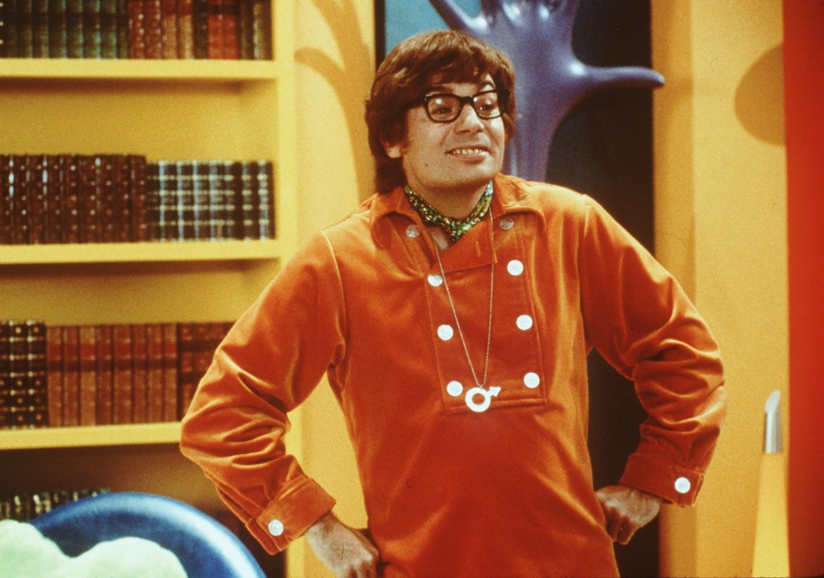 Mike Myers joue le rôle d'Austin Powers dans Austin Powers : L'espion qui m'a baisée