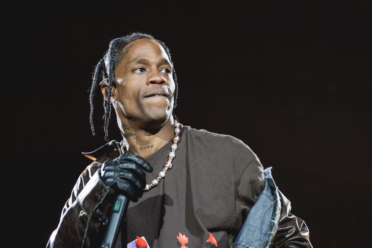 Travis Scott se produit sur scène lors du troisième festival annuel Astroworld