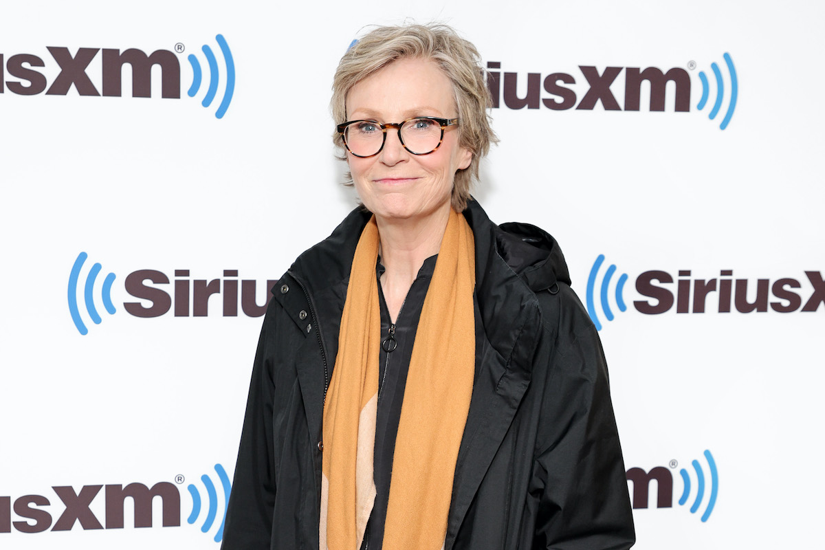 Jane Lynch souriante