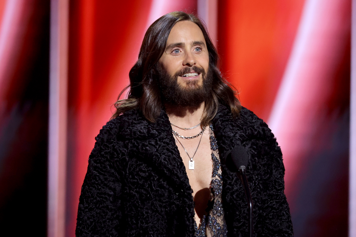 Jared Leto joue la musique