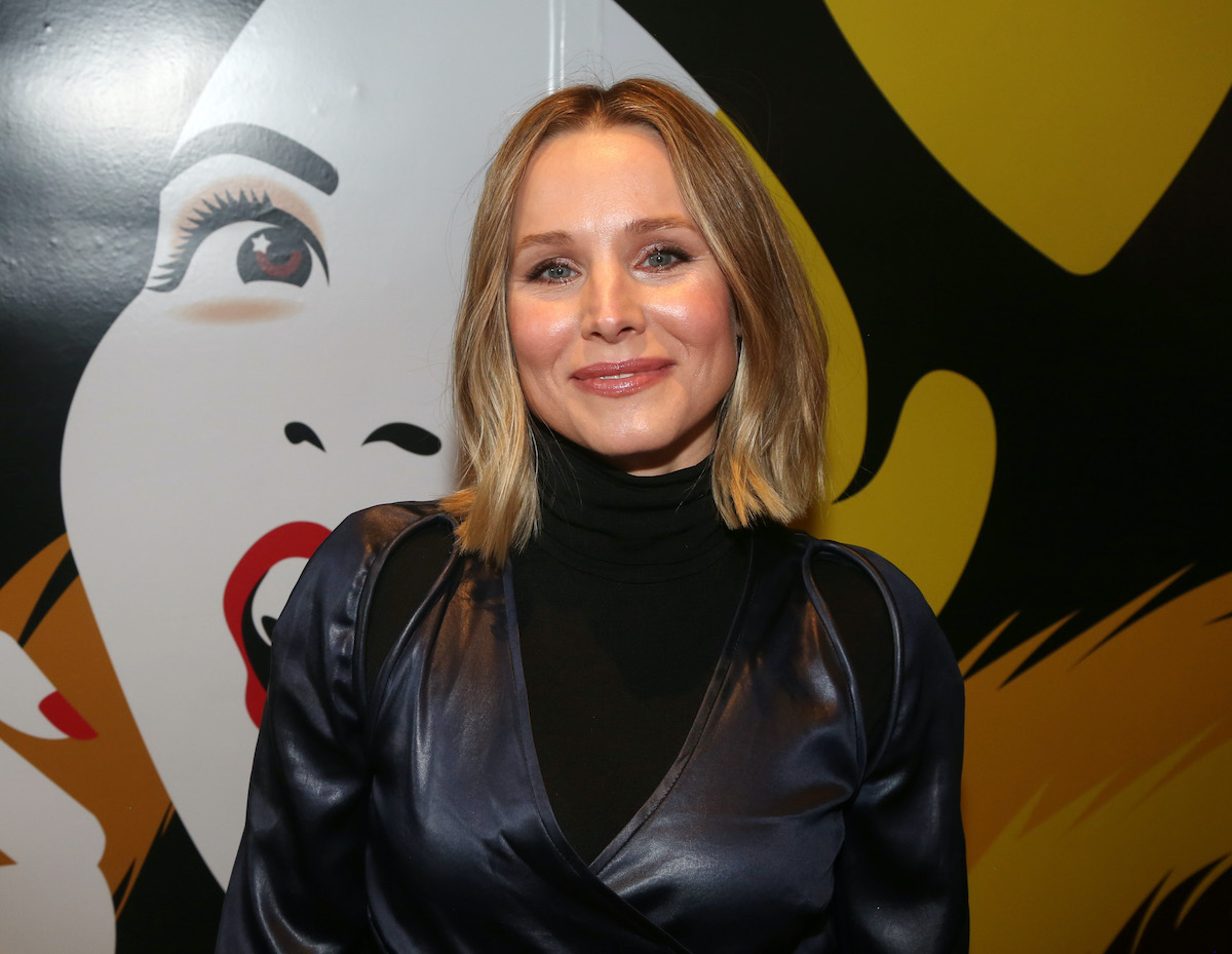 Kristen Bell sourit