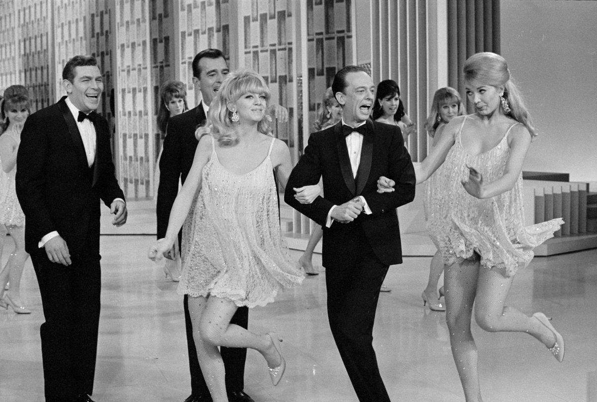 Andy Griffith, Goldie Hawn, Don Knotts et Maggie Peterson dans 