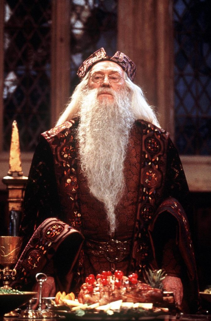 L'acteur irlandais Richard Harris dans le rôle du professeur Dumbledore dans le film américain 'Harry Potter'