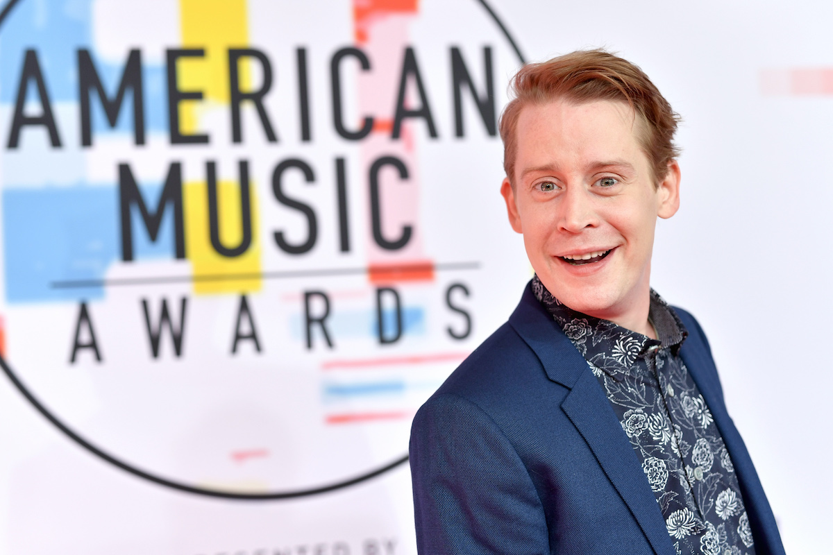Macaulay Culkin souriant