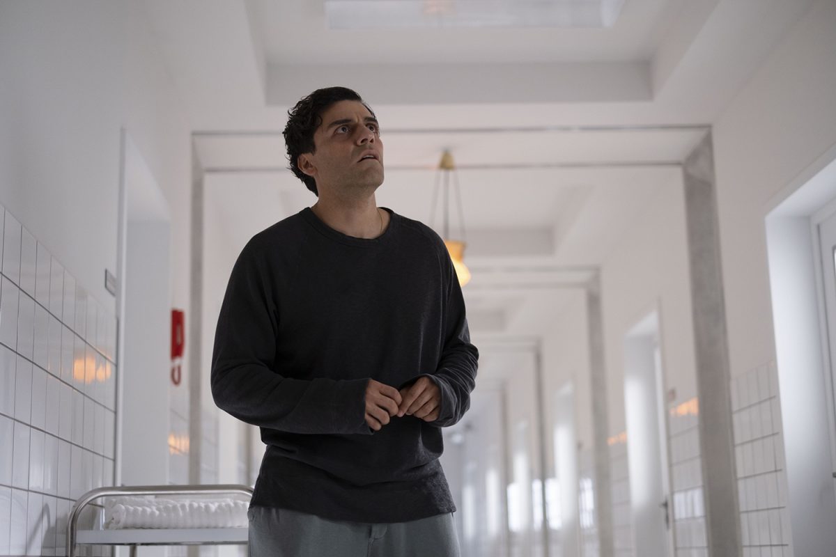 Oscar Isaac dans le rôle de Steven Grant dans Moon Knight, qui n'a pas encore de saison 2.
