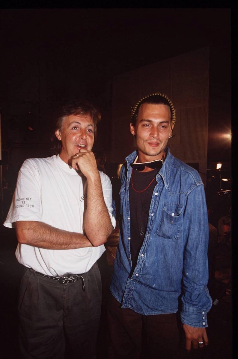 Paul McCartney et Johnny Depp enregistrent un album caritatif en 1995.