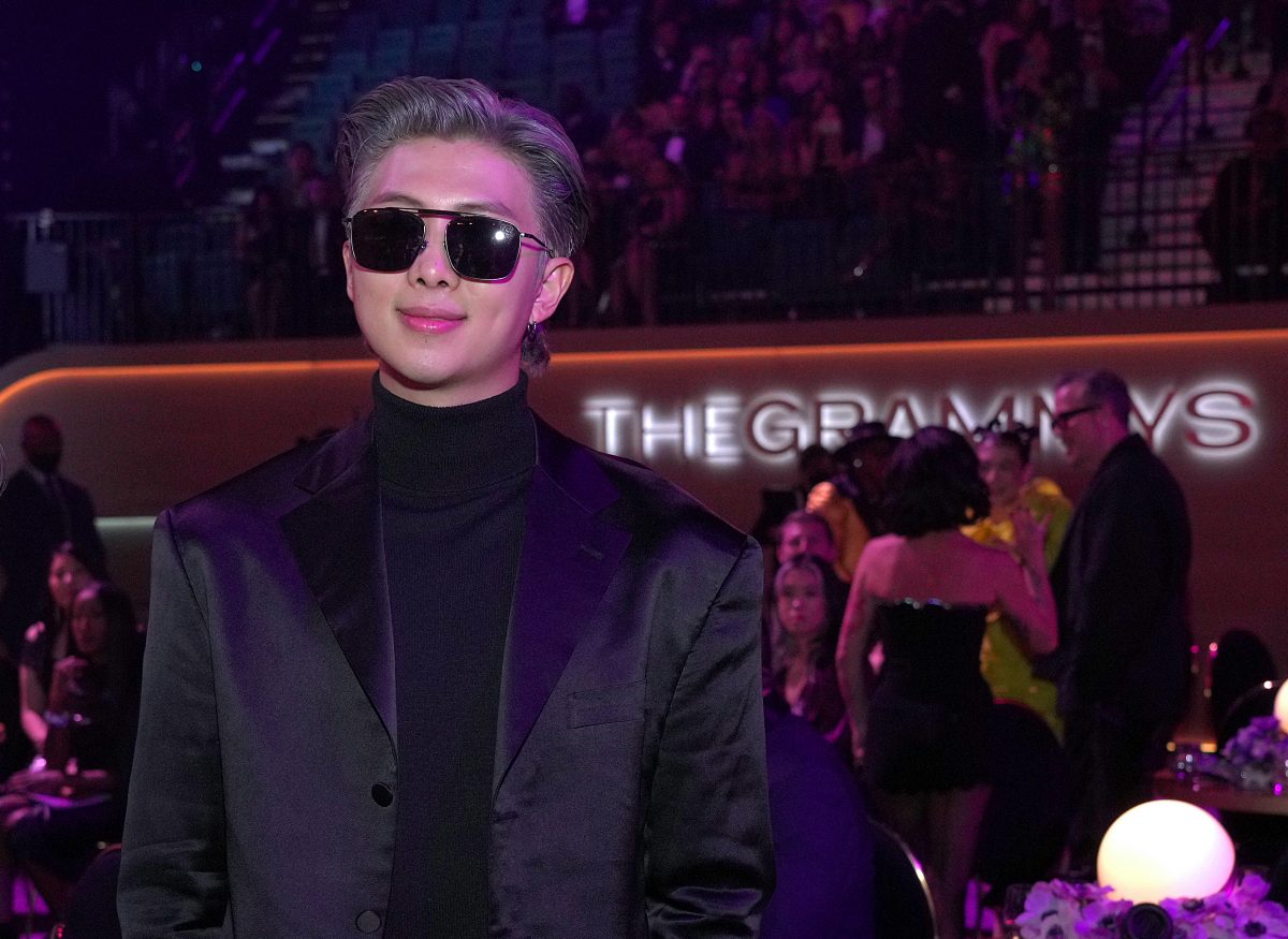 RM de BTS assiste à la 64e cérémonie annuelle des GRAMMY Awards au MGM Grand Garden Arena