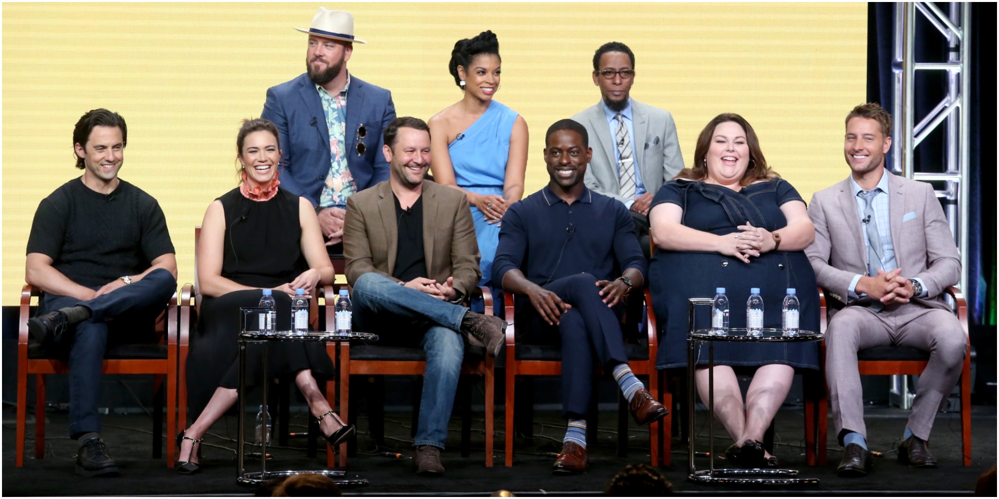 Le casting de This Is Us de NBC et le showrunner Dan Fogelman sur une photo de 2017.
