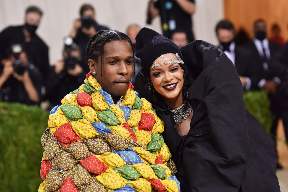 Les parents d'un fils A$AP Rocky et Rihanna assistent au gala du Met 2021