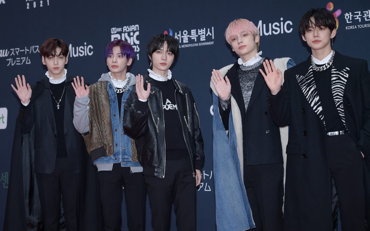 Les membres de TXT assistent aux Mnet Asian Music Awards 2021