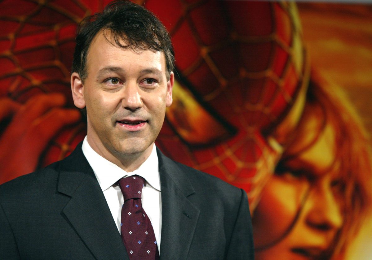 Le réalisateur Sam Raimi assiste à un événement promotionnel au Japon pour Spider-Man 2