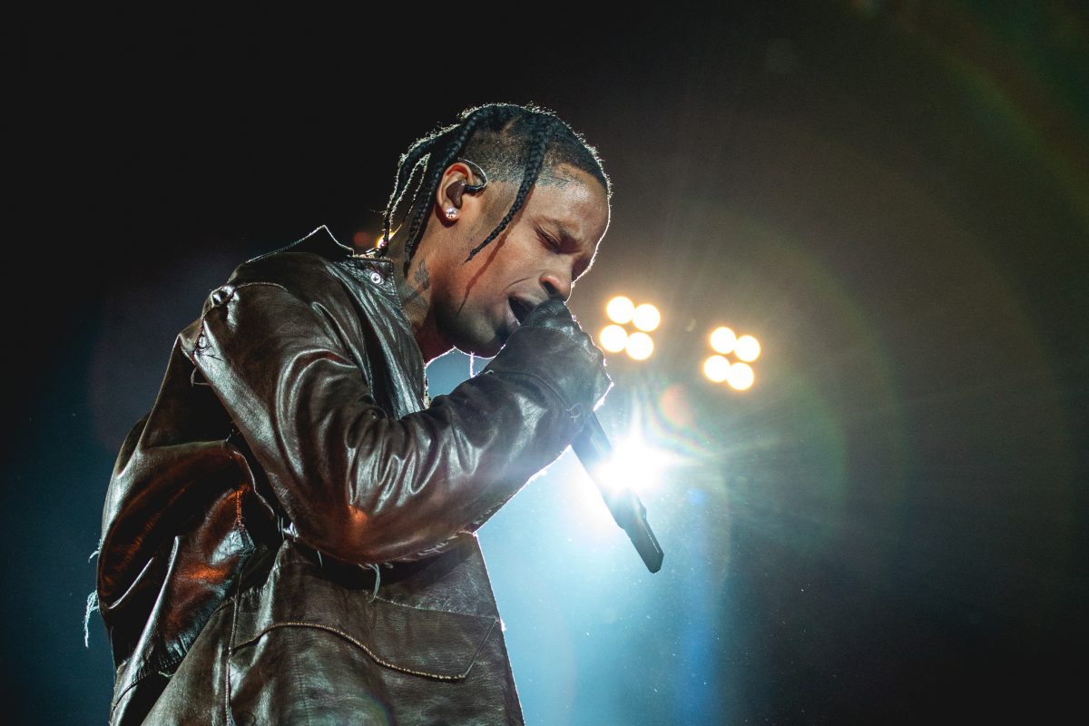 Travis Scott donne un concert au Festival Astroworld 2021