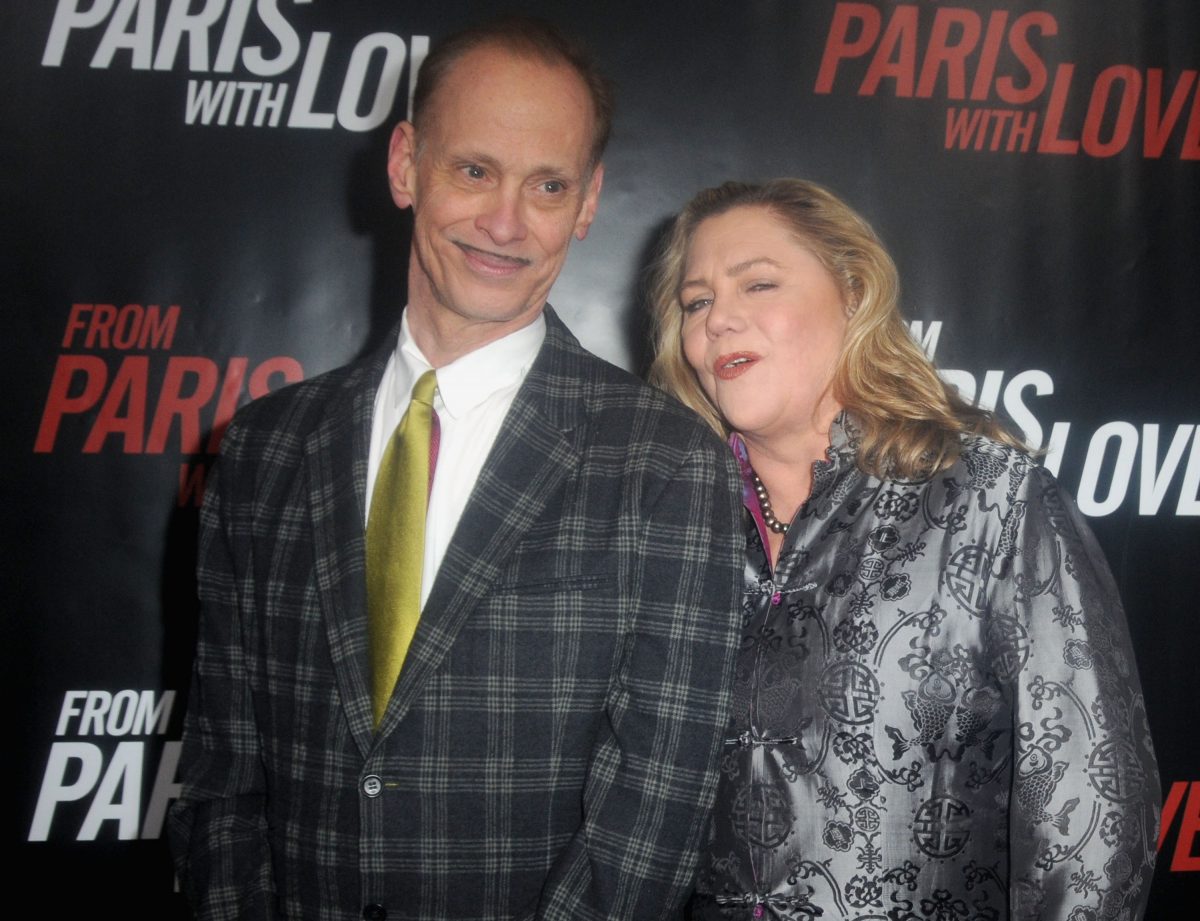 John Waters et Kathleen Turner assistent à la première de