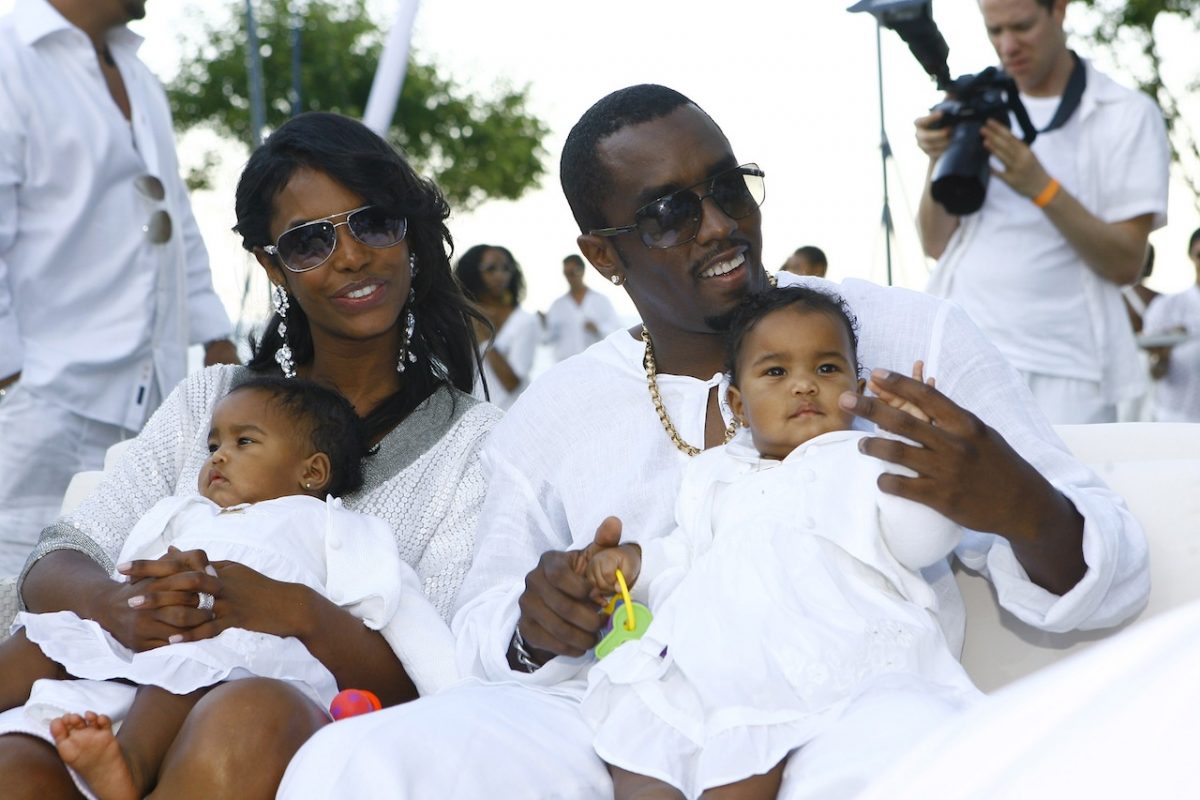 Kim Porter, Diddy et leurs jumeaux ;  Diddy dit que la paternité est parfois difficile depuis la mort de Porter