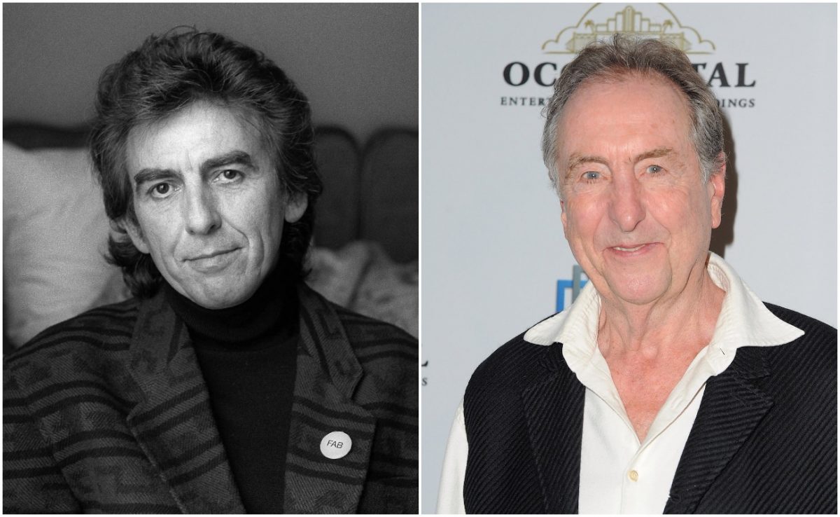 George Harrison en costume gris et Eric Idle en costume noir et blanc.