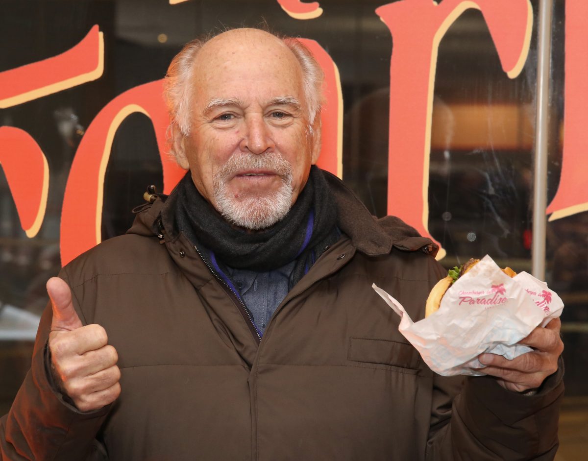 Jimmy Buffett avec un "Cheeseburger au paradis".