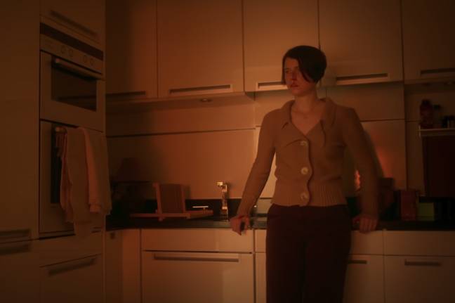 Jessie Buckley incarne Harper tourmentée dans Men. Crédit : A24