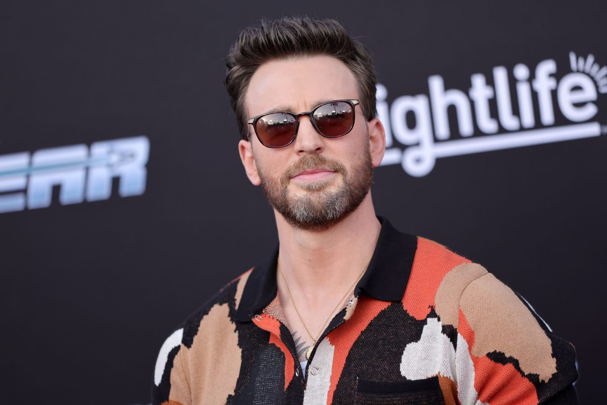 Chris Evans assiste à la première de Los Angeles de Lightyear