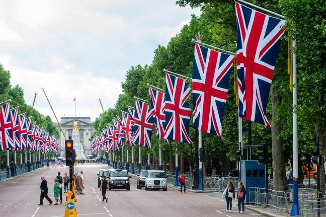 Partout en Grande-Bretagne, les gens profitent d'un week-end férié de quatre jours.  Crédit : Alamy