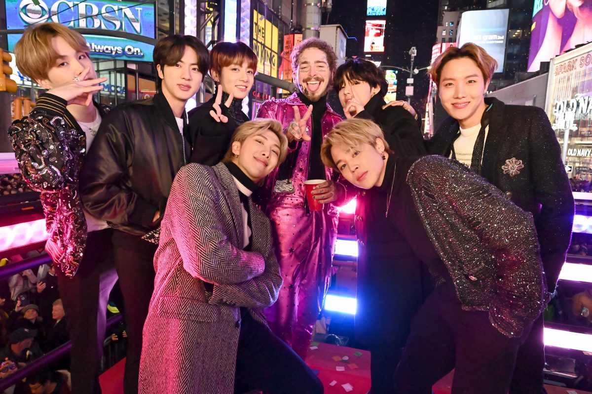 BTS et Post Malone assistent au réveillon du Nouvel An de Dick Clark avec Ryan Seacrest 2020