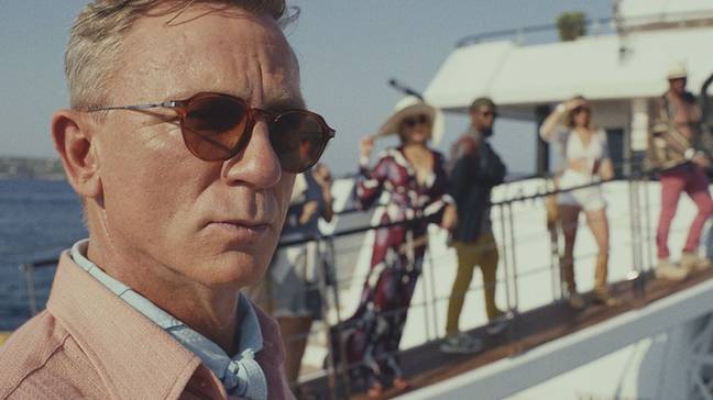 Daniel Craig dans le rôle de Benoit Blanc dans Glass Onion: A Knives Out Mystery. Crédit : Netflix