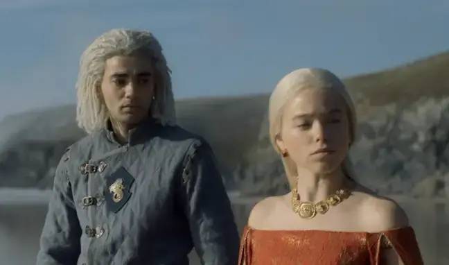 Les premières critiques de House of the Dragon sont très prometteurs. Crédit : HBO