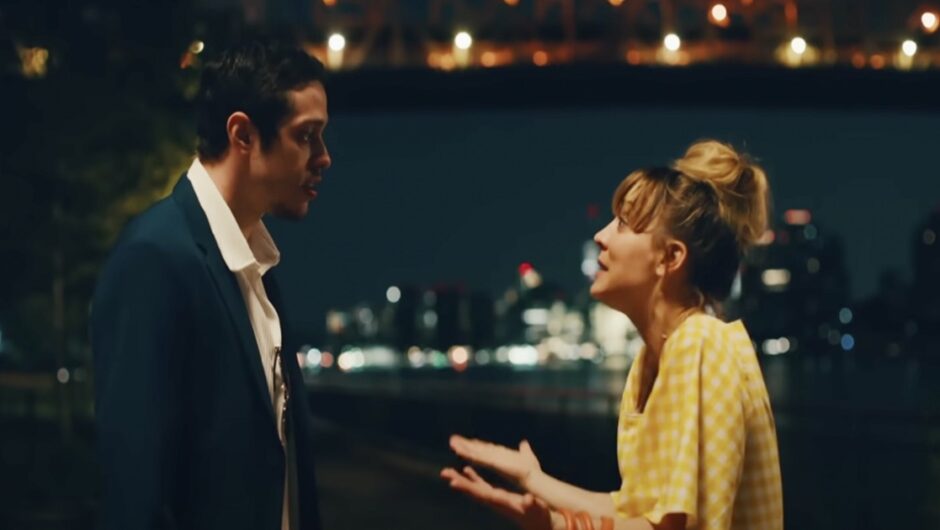 Kaley Cuoco et Pete Davidson rencontrent Cute et 3 autres bandes-annonces que vous avez manquées