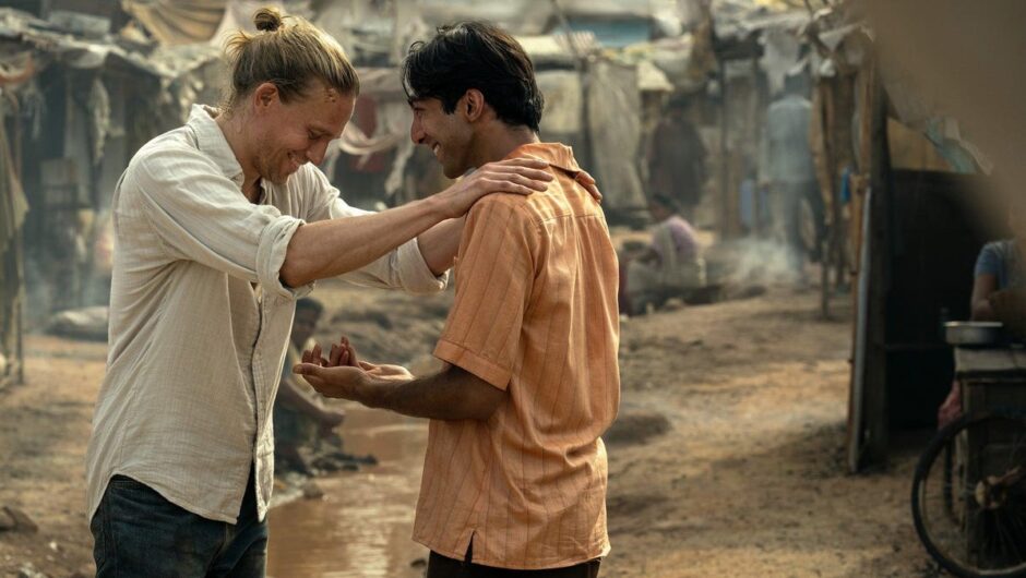 Charlie Hunnam est en fuite dans la bande-annonce de Shantaram d&rsquo;Apple
