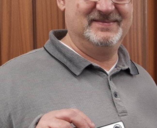 Un joueur champion de Scrabble explique une idée fausse que tout le monde a sur la façon de bien marquer