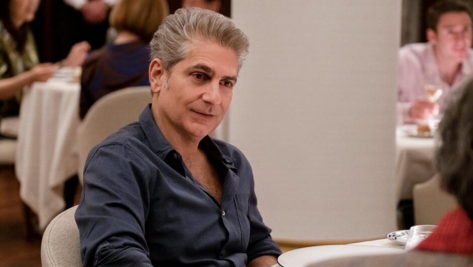 C&rsquo;était Laura Dern jurant Michael Imperioli dans The White Lotus